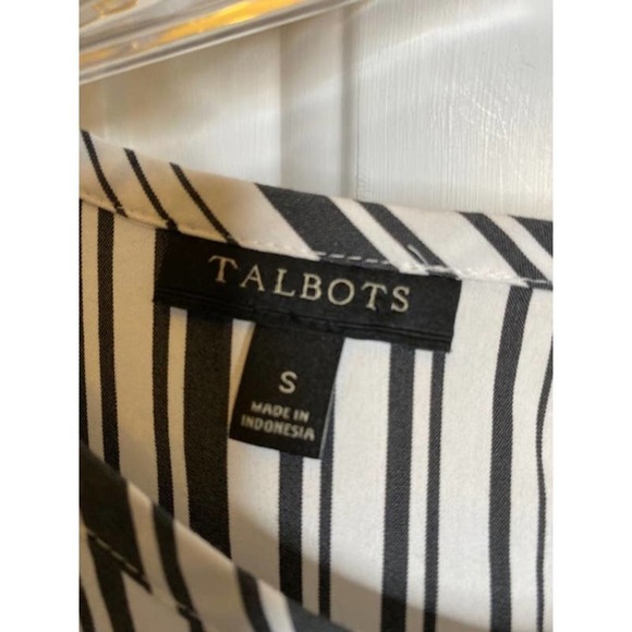 Talbots white /black striped Blouse Sz small - Picture 2 of 4